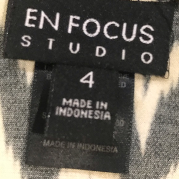 Evening Dress Navy Blue White Black pattern top - Picture 6 of 6